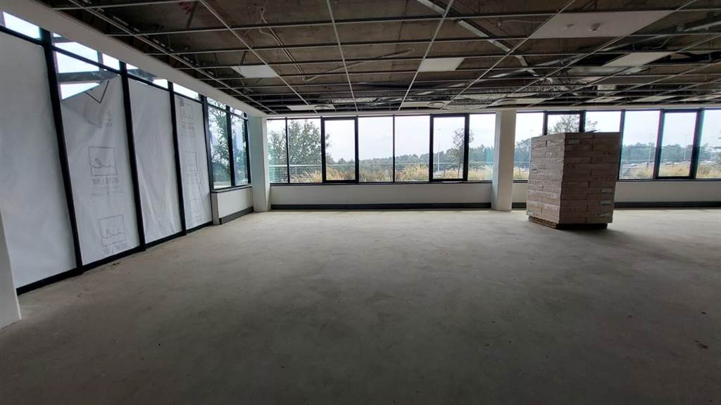 636  m² Commercial space in Doringkloof photo number 9