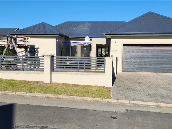3 Bedroom House 3 Bedroom House