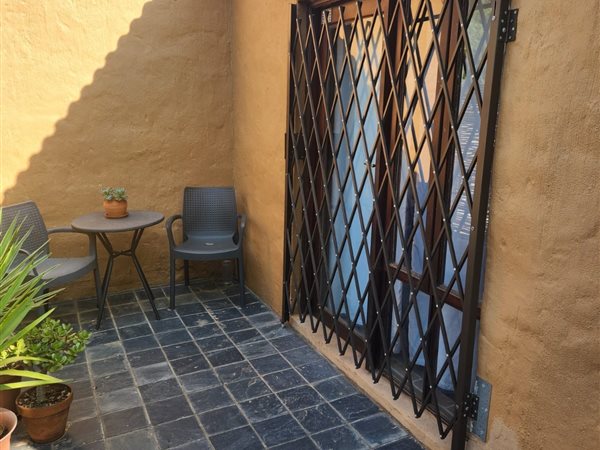 1 Bedroom Garden Cottage