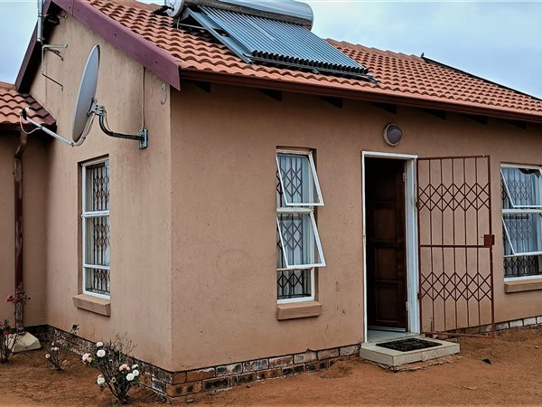 2 Bed House in Southern Gateway