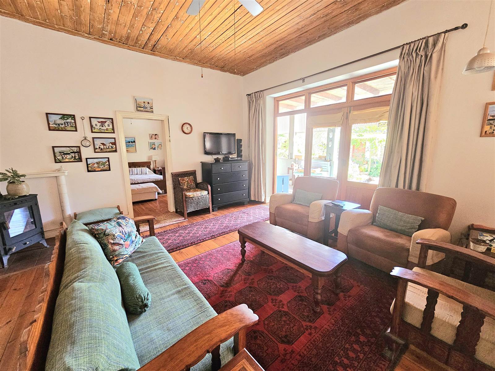 2 Bed House in Swellendam photo number 6