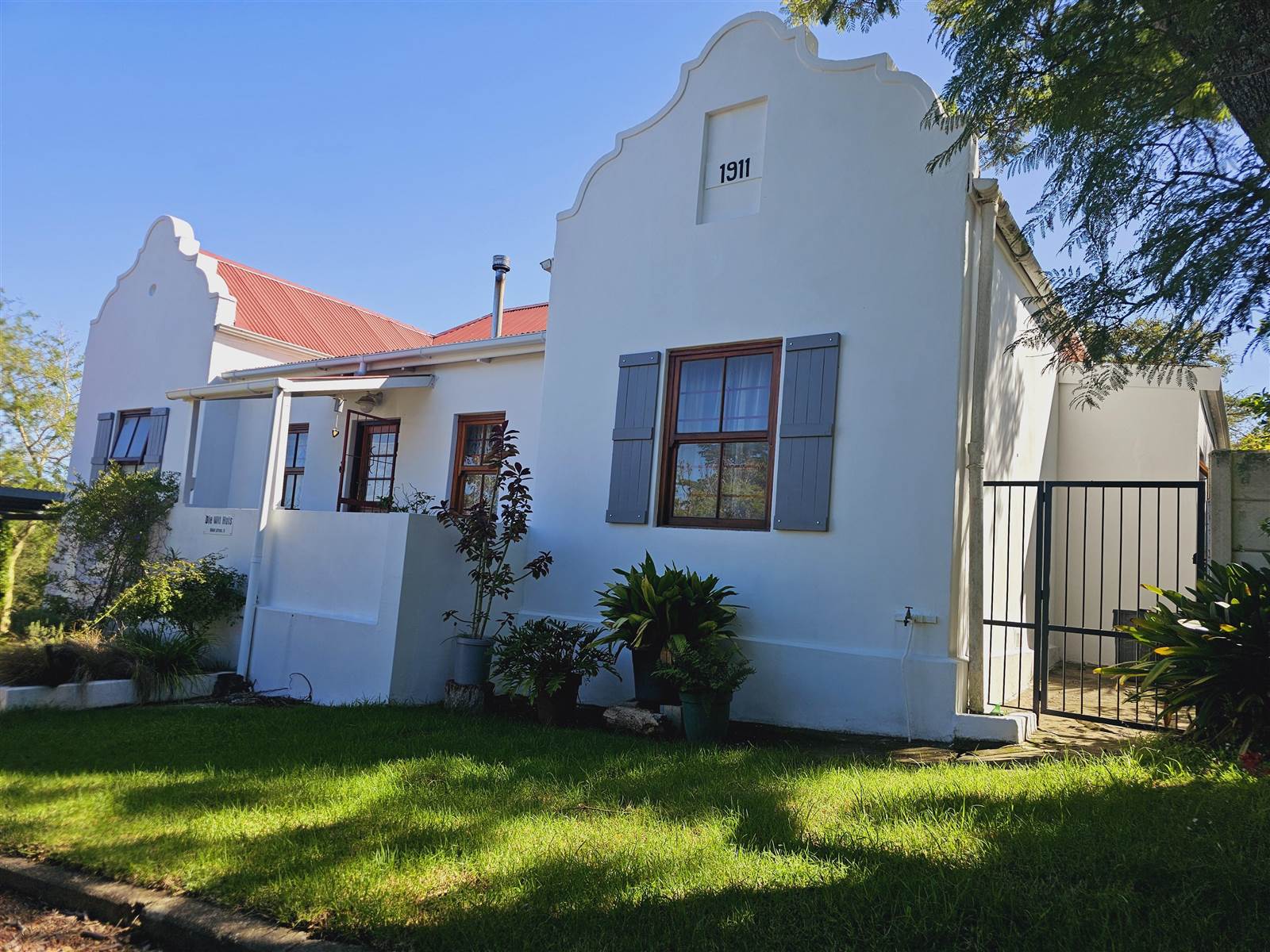 2 Bed House in Swellendam photo number 1