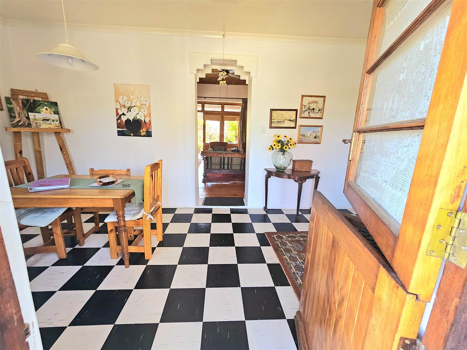 2 Bed House in Swellendam photo number 2
