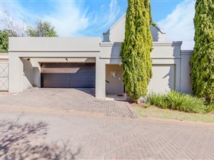 3 Bed House in Cedar Lakes