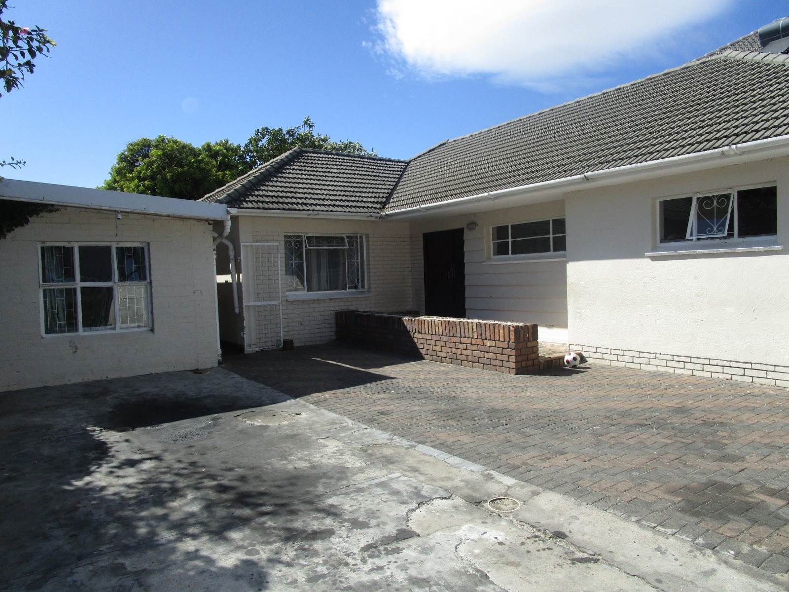 3 Bed House in Rondebosch East photo number 1