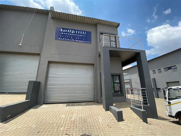 109  m² Industrial space