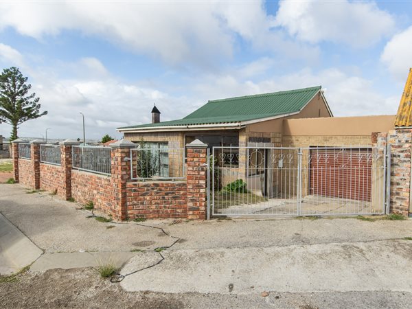 3 Bed House in Booysen Park