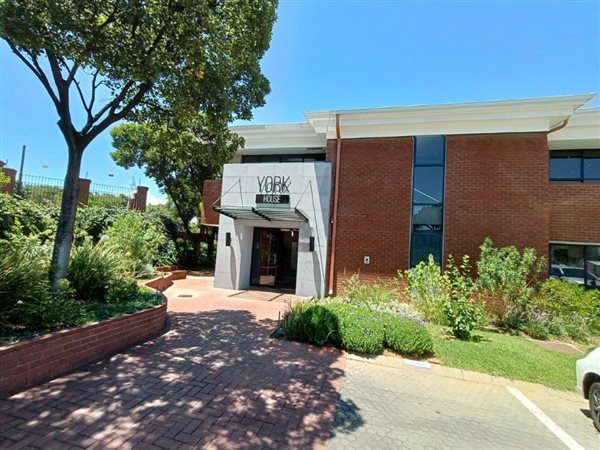 419  m² Commercial space in Bryanston