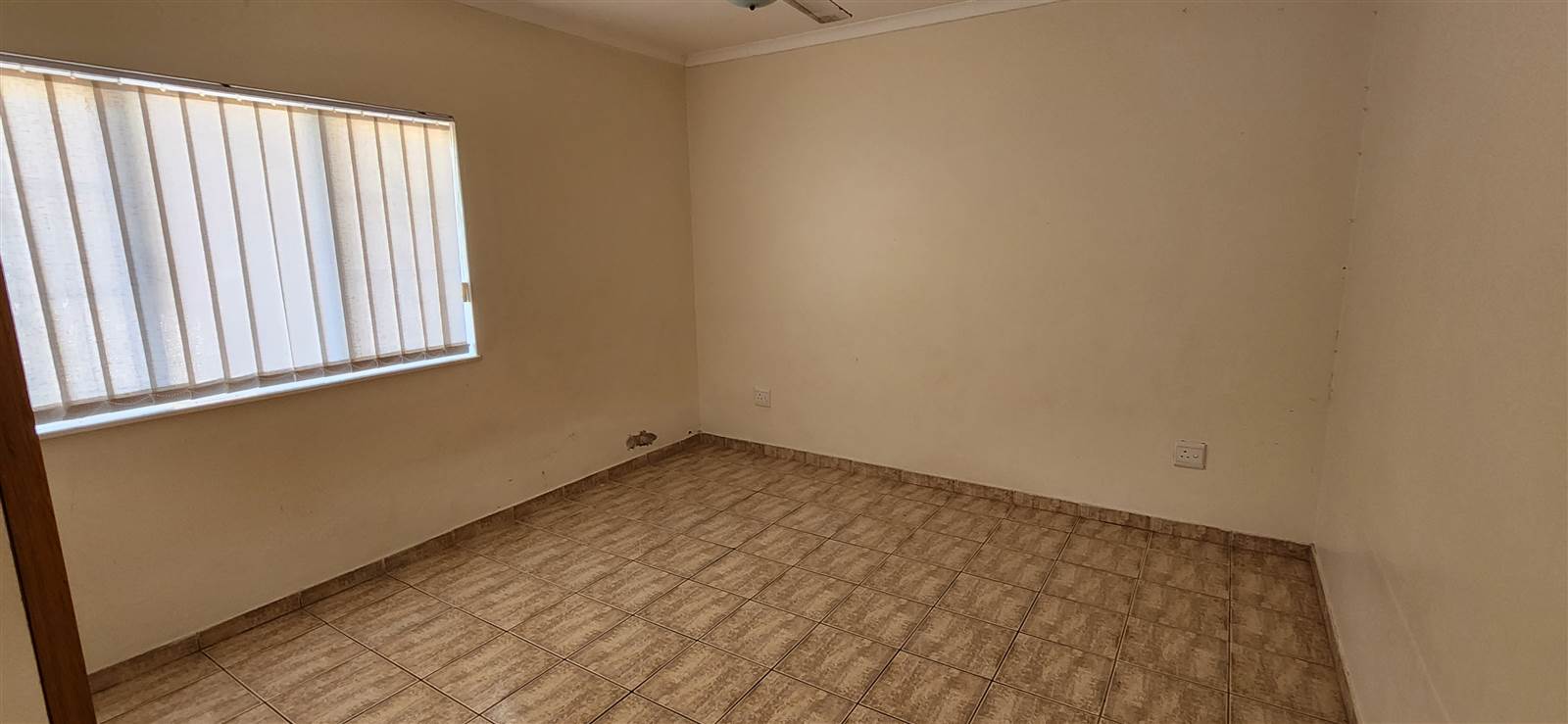 3 Bed Townhouse in Uvongo photo number 20