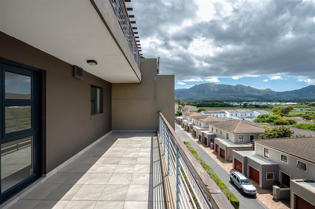 2 Bed Apartment in Tokai photo number 17