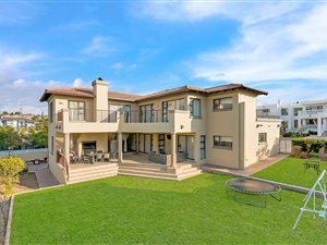 5 Bed House in Savannah Hills