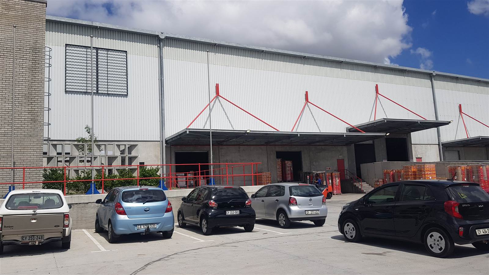 4165  m² Industrial space in Bellville South photo number 2