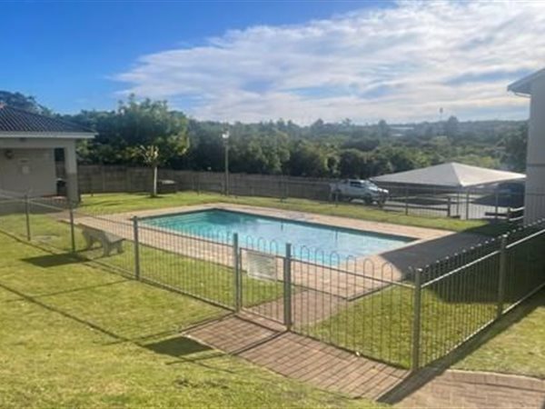 2 Bed Townhouse in Beacon Bay
