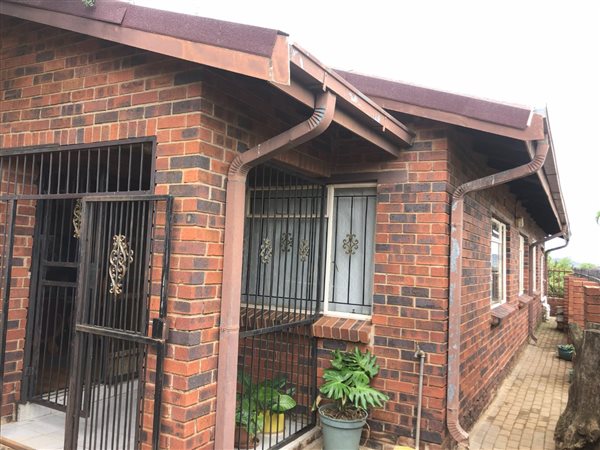 3 Bedroom House 3 Bedroom House