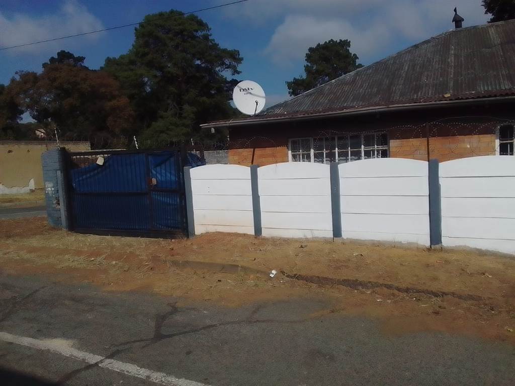 4 Bed House in Rosettenville photo number 2