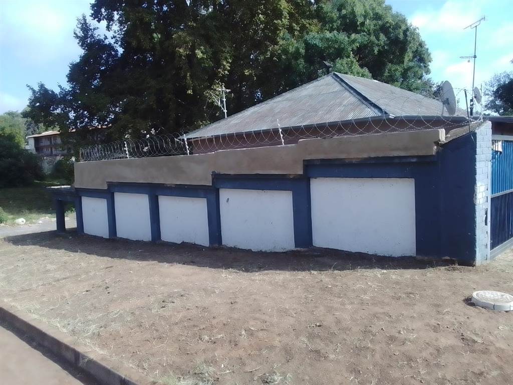 4 Bed House in Rosettenville photo number 1