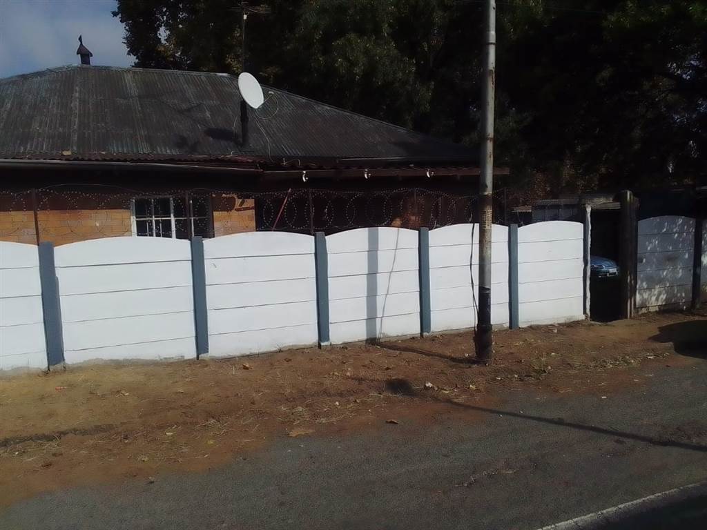 4 Bed House in Rosettenville photo number 17