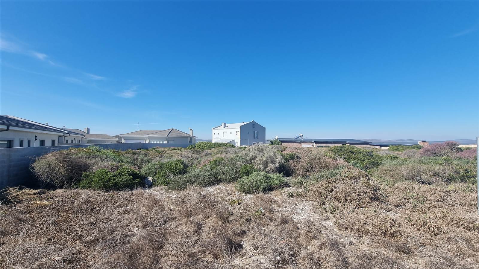 1195 m² Land available in Yzerfontein photo number 3