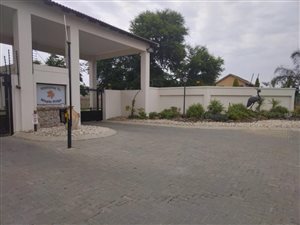 2 Bed Apartment in Pomona