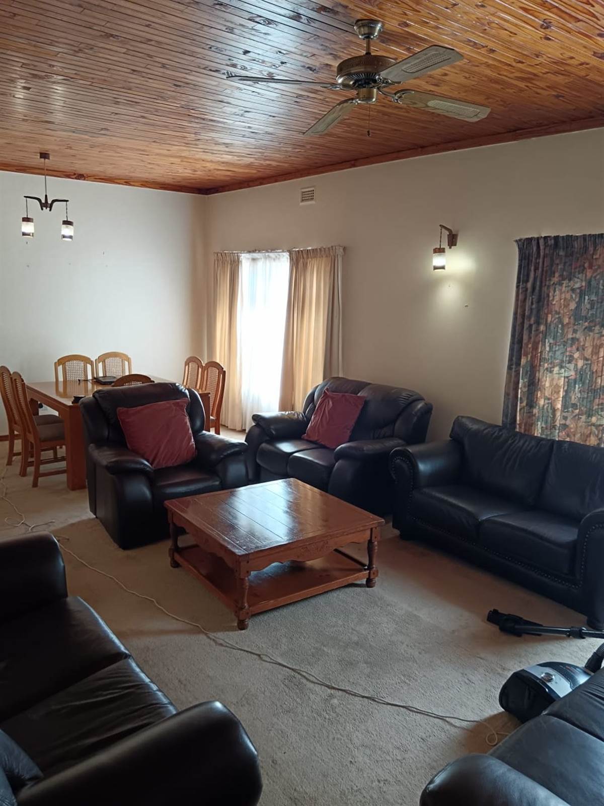 4 Bed House in Rietfontein photo number 12