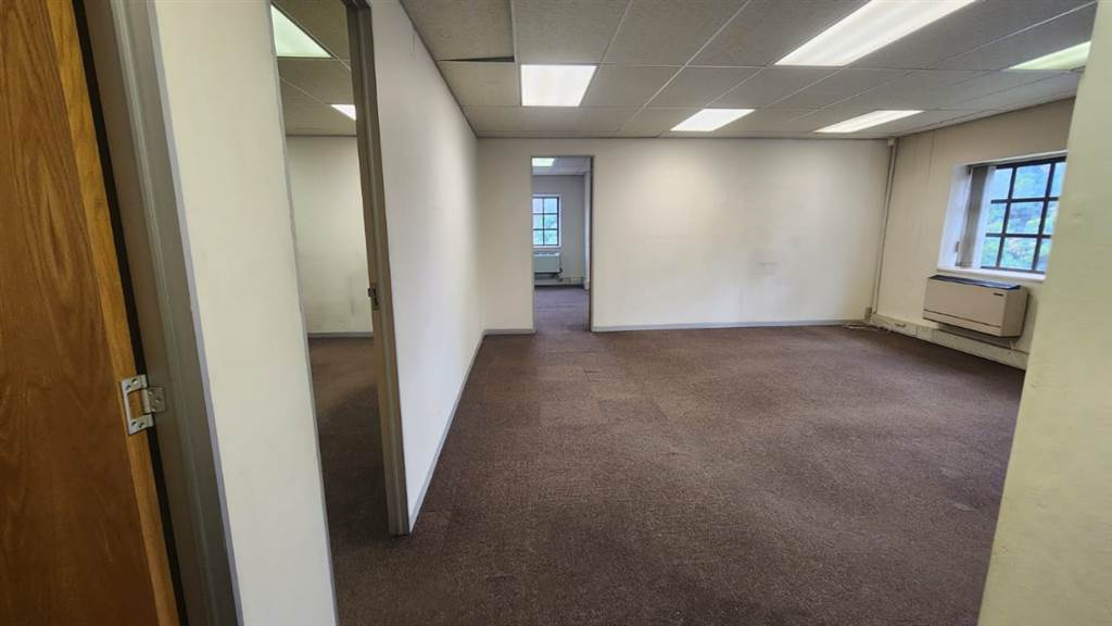 228  m² Commercial space in Hillcrest photo number 7
