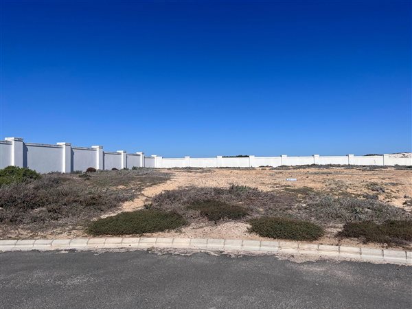 765 m² Land available in Yzerfontein