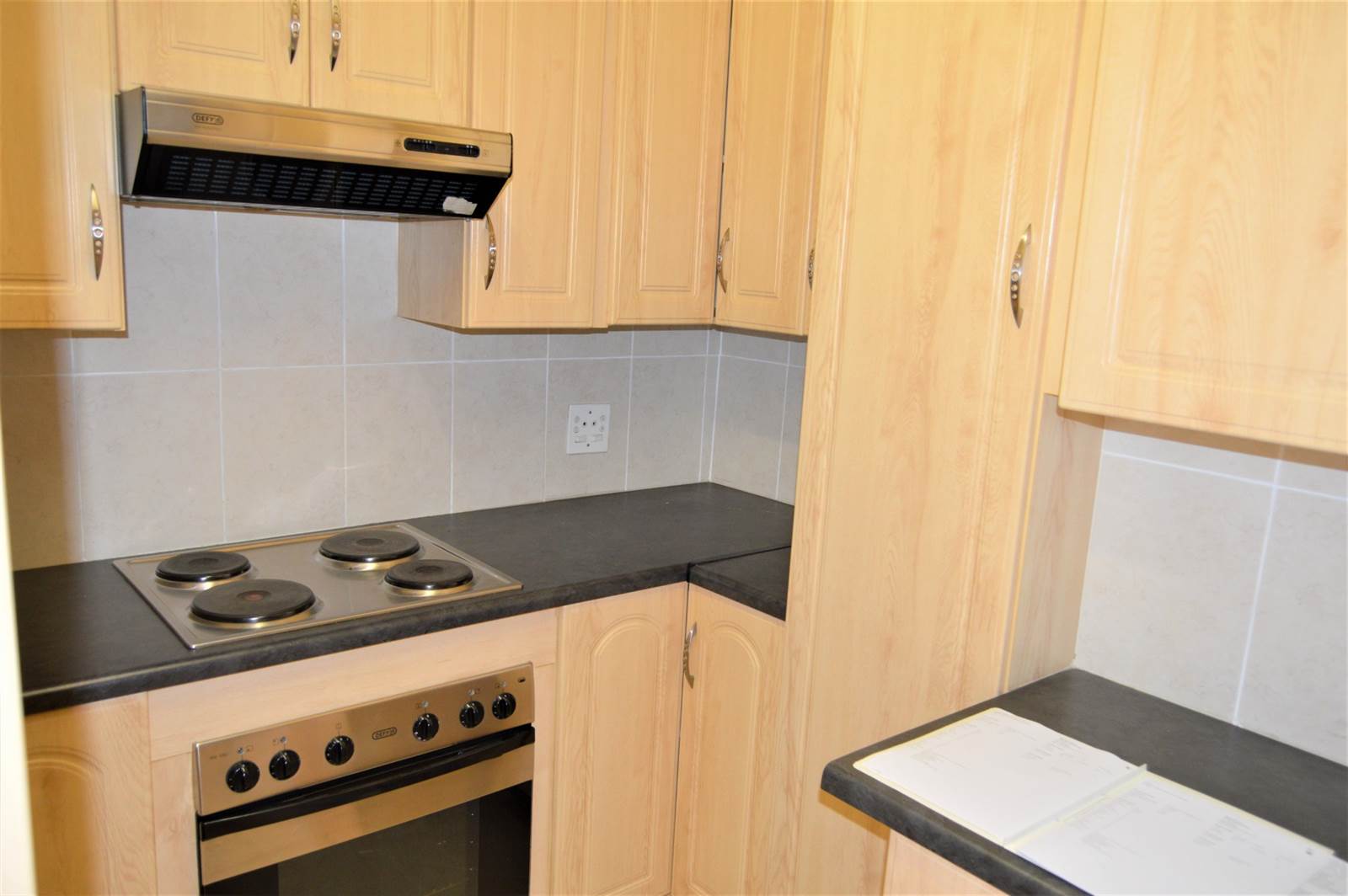 2 Bed Flat in Morninghill photo number 4