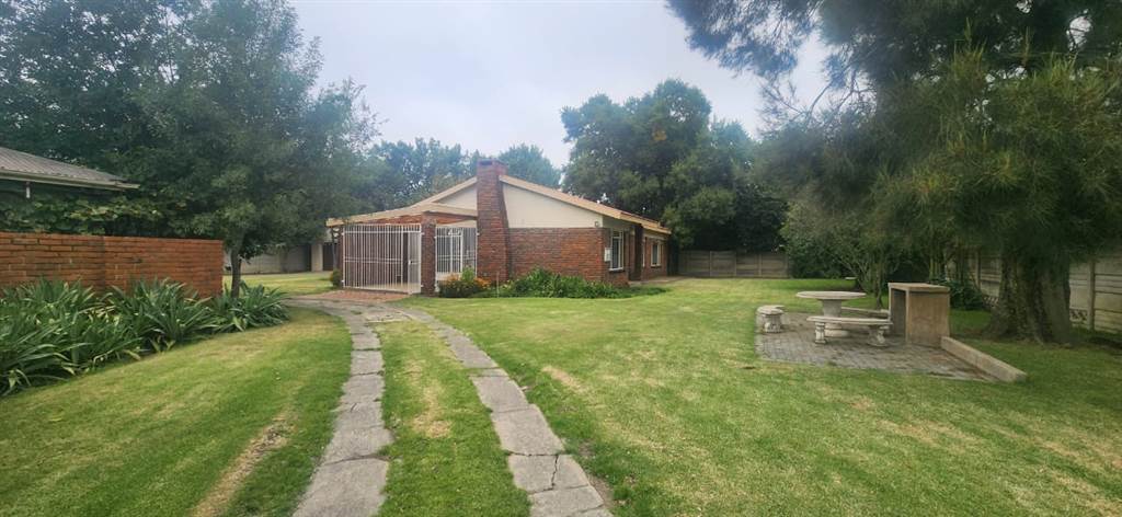 2 Bed House in Standerton Central photo number 18