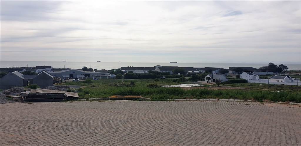 552 m² Land available in Da Gama Bay photo number 7