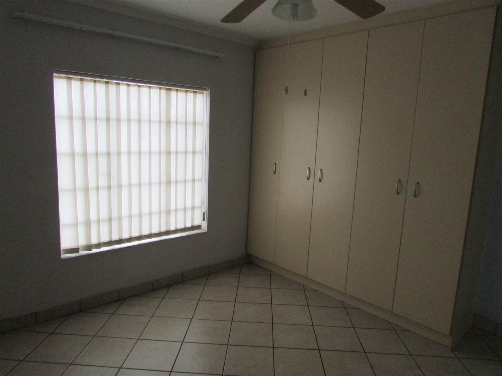 2 Bed Townhouse in Greenhills photo number 11