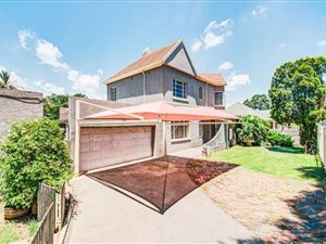 4 Bed House in Plantation