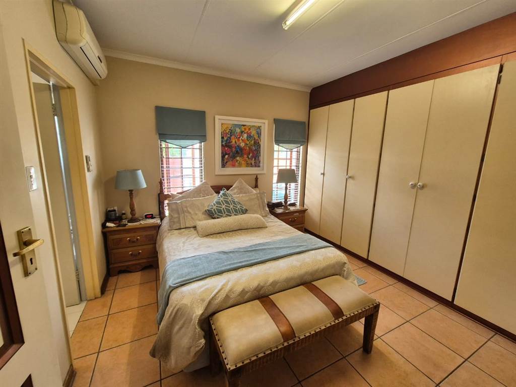3 Bed Townhouse in Protea Park photo number 11