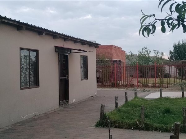 2 Bed House in Heidedal