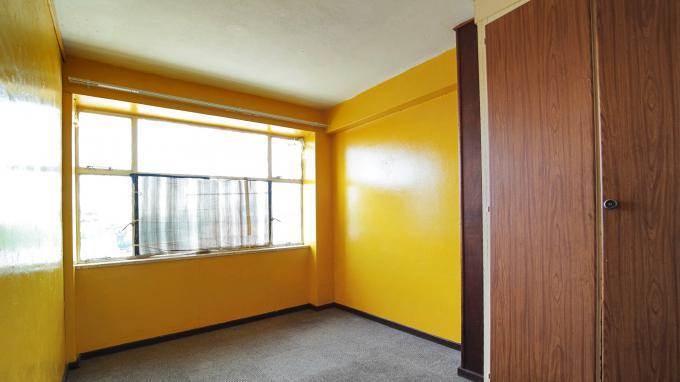 2 Bed Apartment in Witbank Central photo number 4