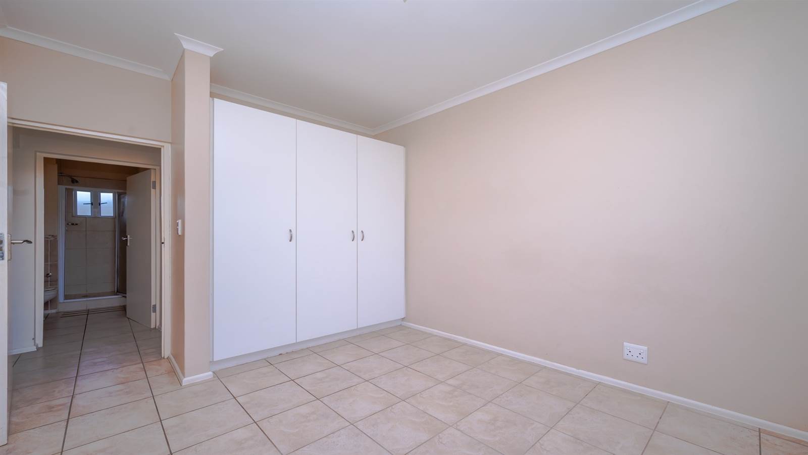 3 Bed Apartment in Sheffield Beach photo number 21