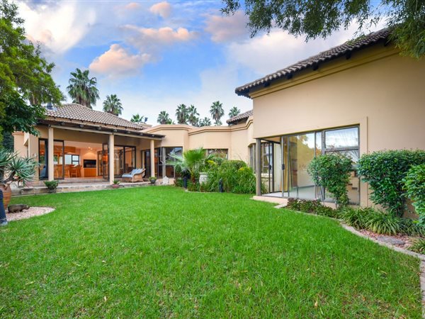 4 Bedroom House 4 Bedroom House