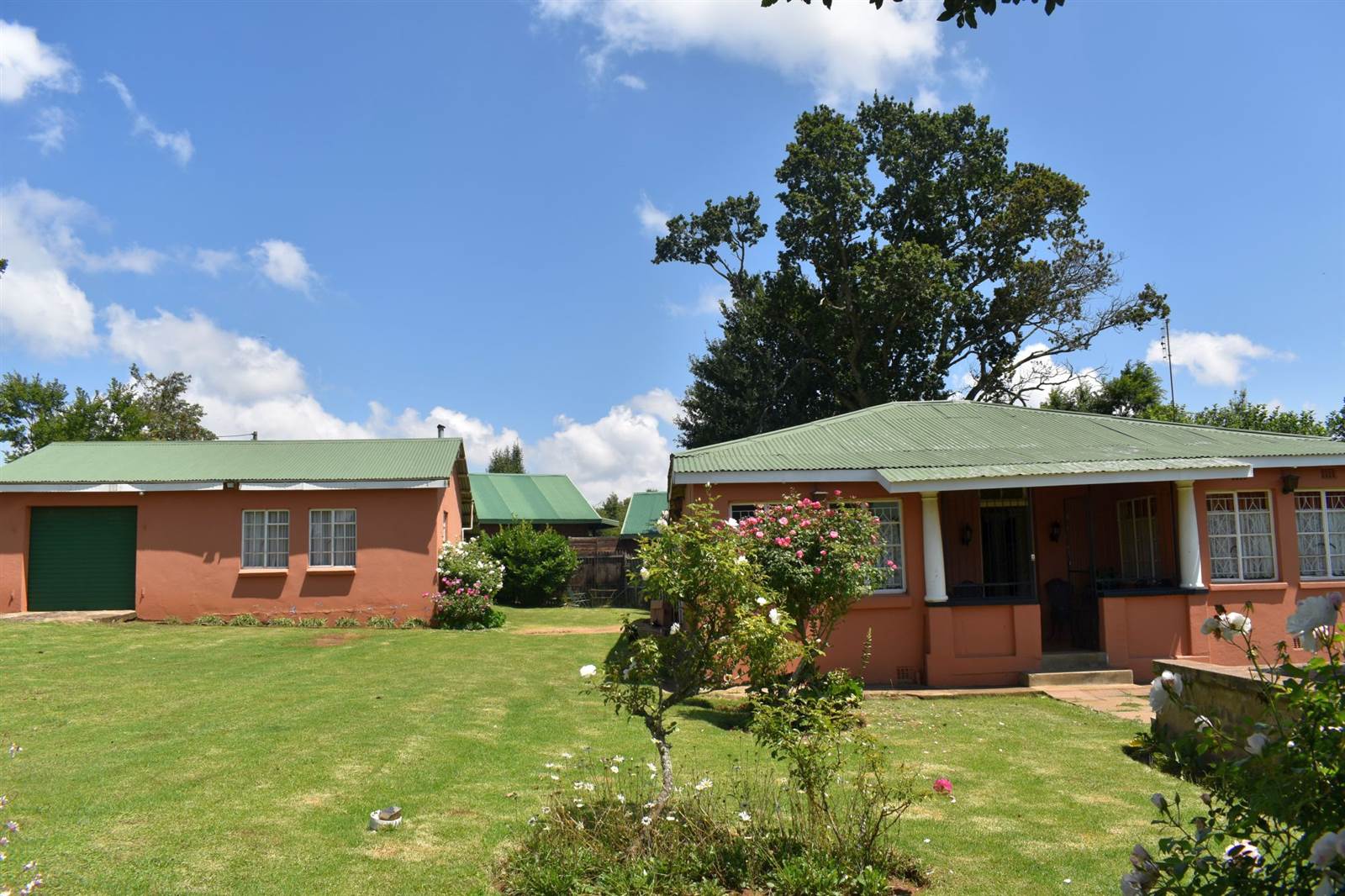 2 Bed House in Dullstroom photo number 1