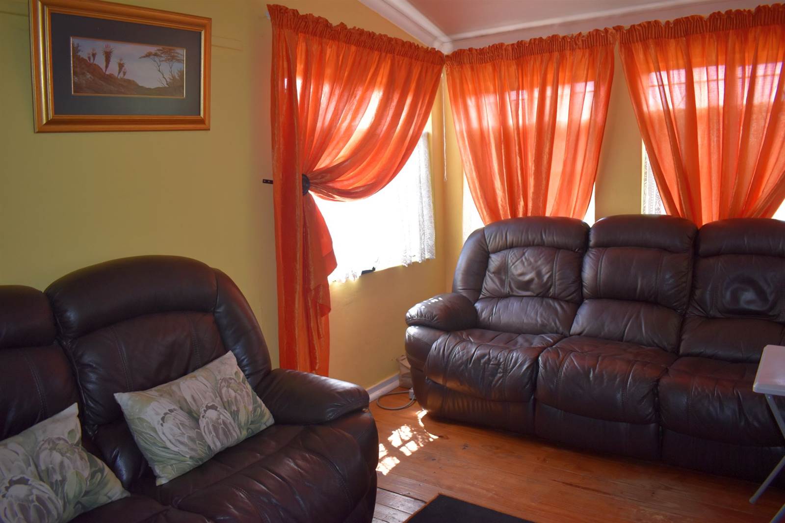2 Bed House in Dullstroom photo number 7