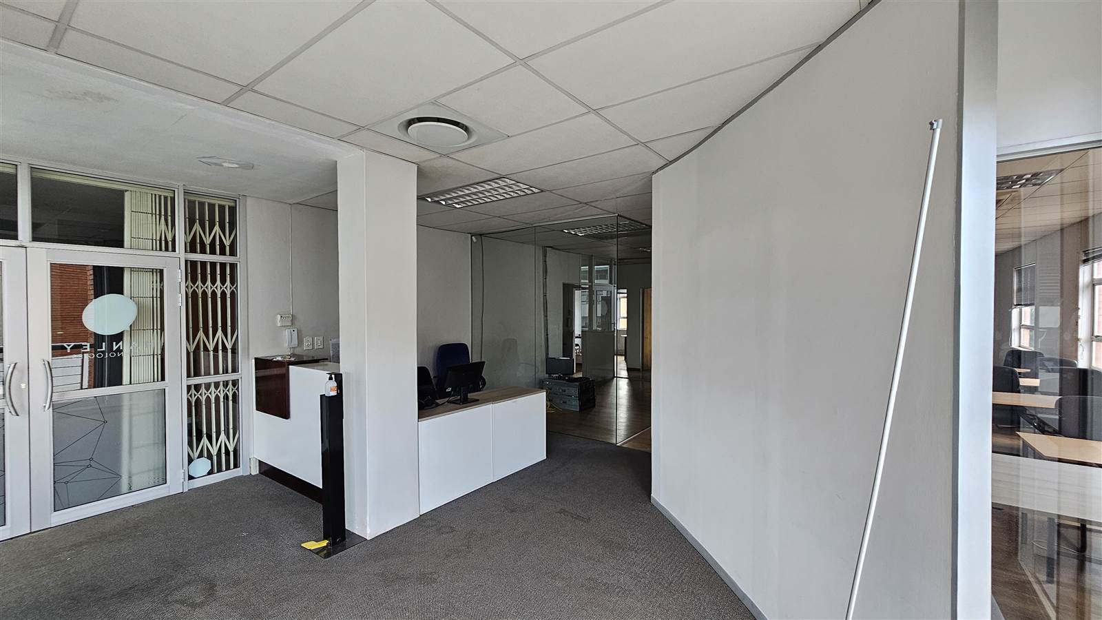 175  m² Commercial space in Highveld photo number 11