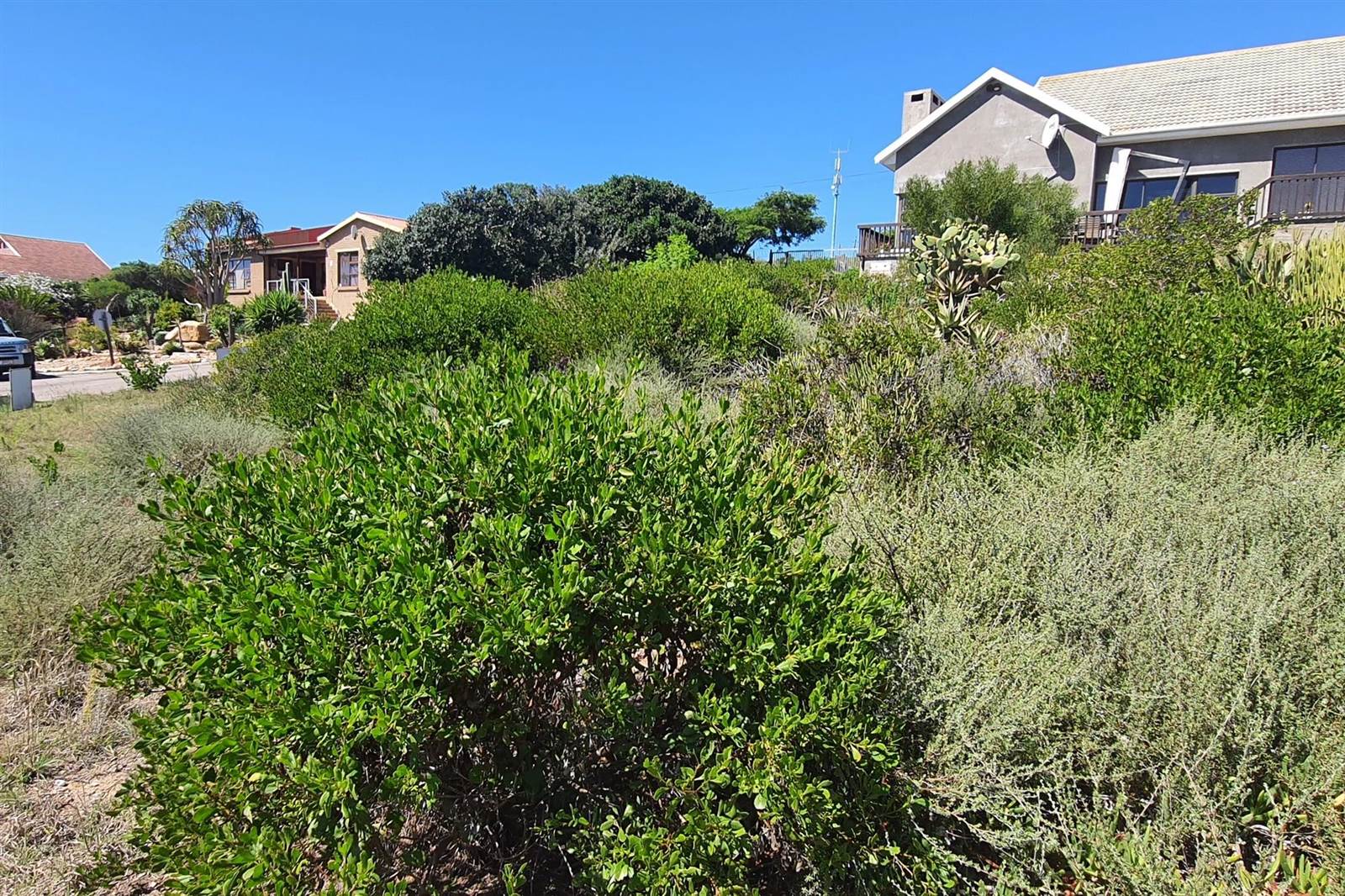 975 m² Land available in Vlees Bay photo number 9