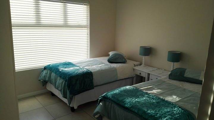 2 Bed Apartment in Island View photo number 8