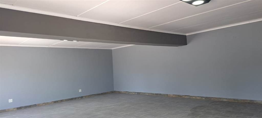 399  m² Commercial space in Fisherhaven photo number 8