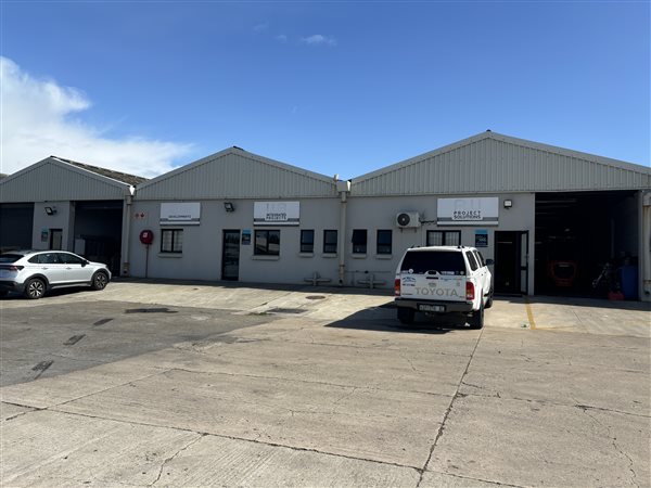 900  m² Industrial space