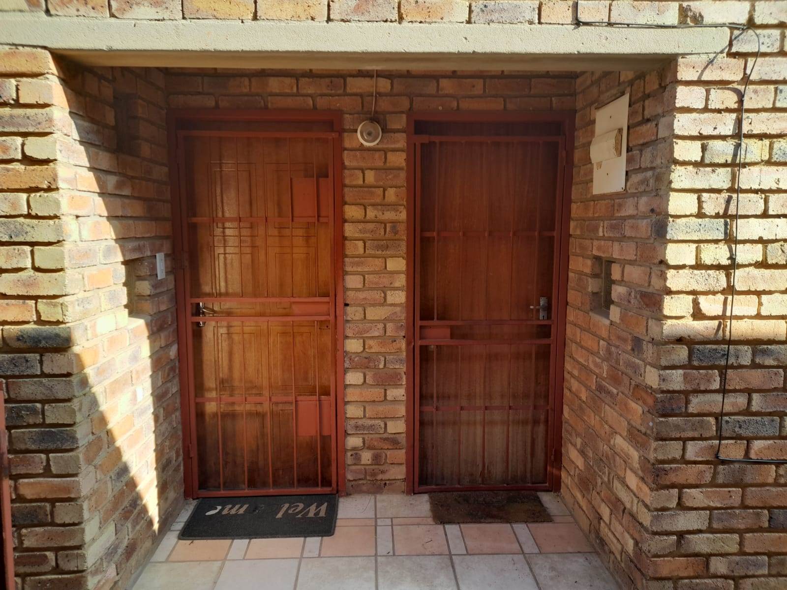 5 Bed House in Laudium photo number 8