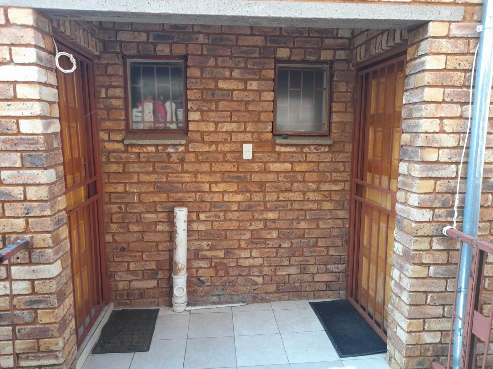 5 Bed House in Laudium photo number 7