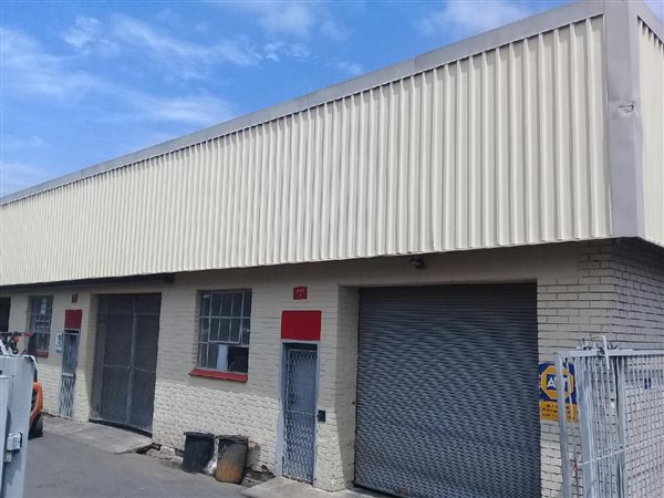 286  m² Industrial space