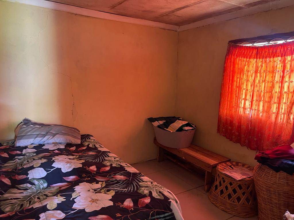 2 Bed House in Mdantsane photo number 5