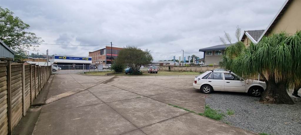 1855  m² Industrial space in Mkondeni photo number 5