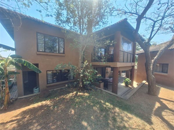 5 Bedroom House 5 Bedroom House