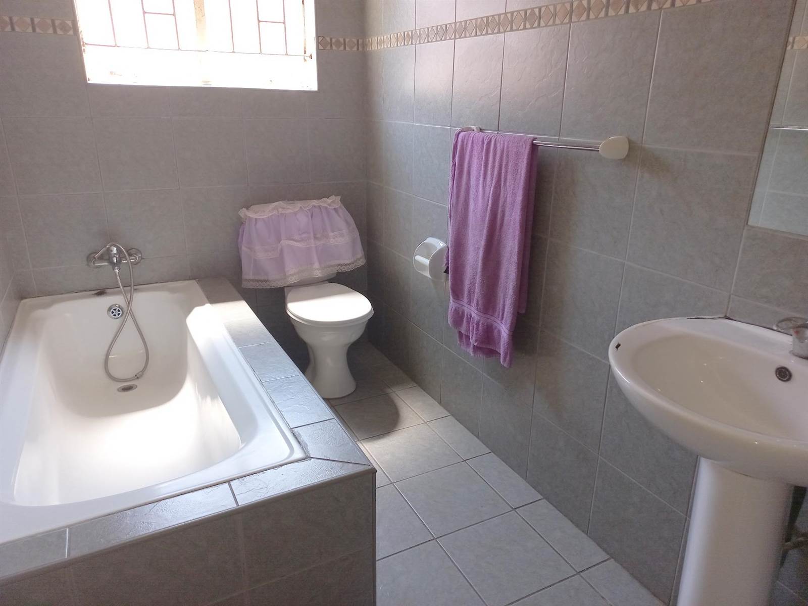4 Bed House in Sasolburg photo number 8